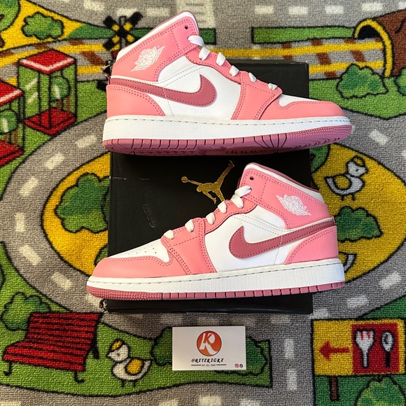 Size 4.5Y/6W Jordan 1 Mid Valentines Day (2023) Sneakers - Picture 3 of 10